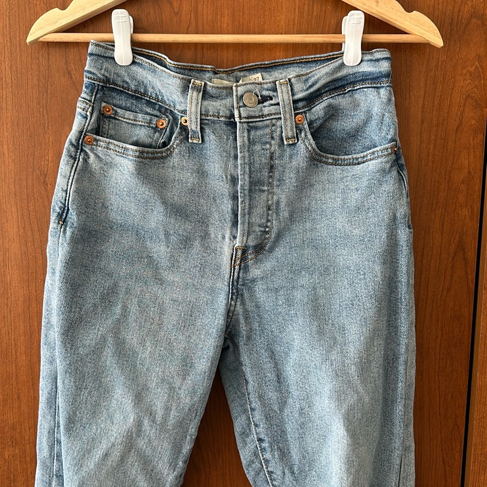 Levi’s Wedgie denim - sz 27